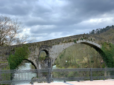 LAGOS DE COVADONGA PUENTE ROMANO